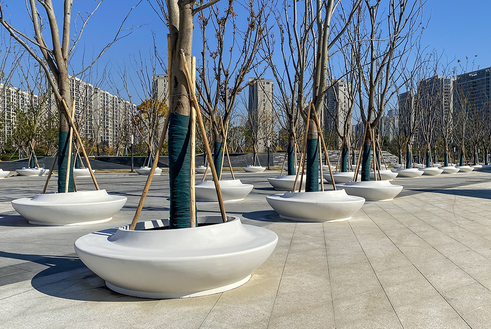 杭州”飛碟“造型藝術(shù)混凝土樹池